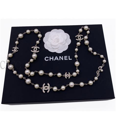 collana chanel perle